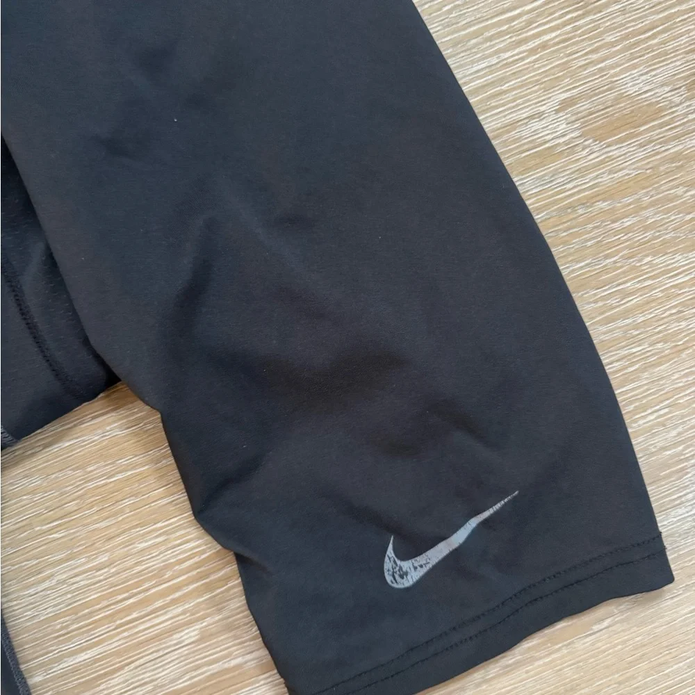 Nike men’s Pro Combat black compression athletic shorts size medium. - Picture 4 of 5